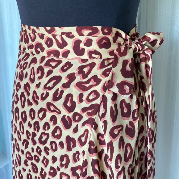 Scotch & Soda “aloha Hula” wrap midi skirt! Animal print! Tiered ruffles Size M - Picture 3 of 16